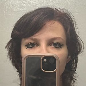 Meet your Posher, Max